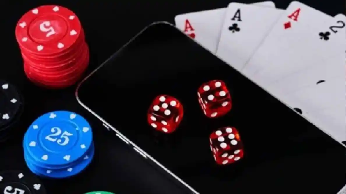 maison francis kurkdjian baccarat rouge